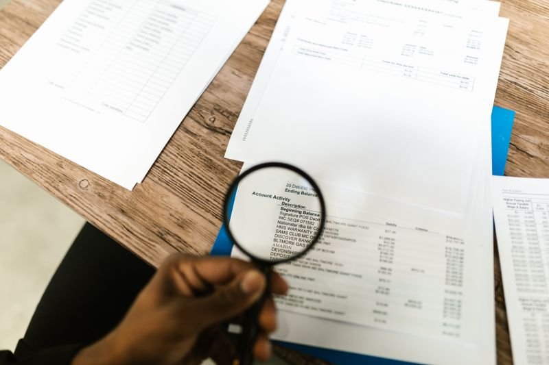 Inspecting a land document for forgery